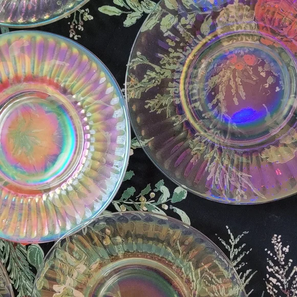 🍑  6 Vintage Iridescent Pressed Glass Salad/Dessert Plates  🍰  EVC - Picture 2 of 13